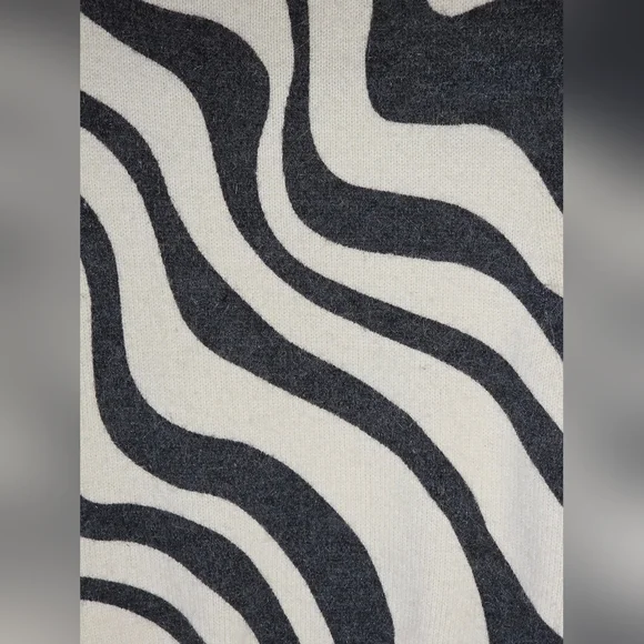 ZARA Jacquard Zebra Knit Top Wavy Stripe Sleeveless Turtleneck Vest 90s Retro - Picture 8 of 8